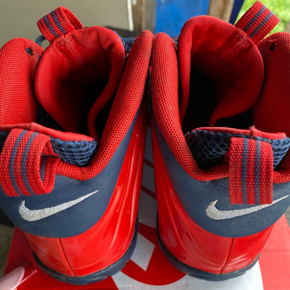 Nike foamposite sz 4.5 de kids